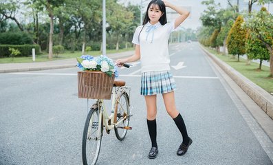 2025新澳精准正版免费大全，全面解析、专家解读与警惕虚假宣传_: 重要选择的 үткின்，未来是否有潜力被激发？