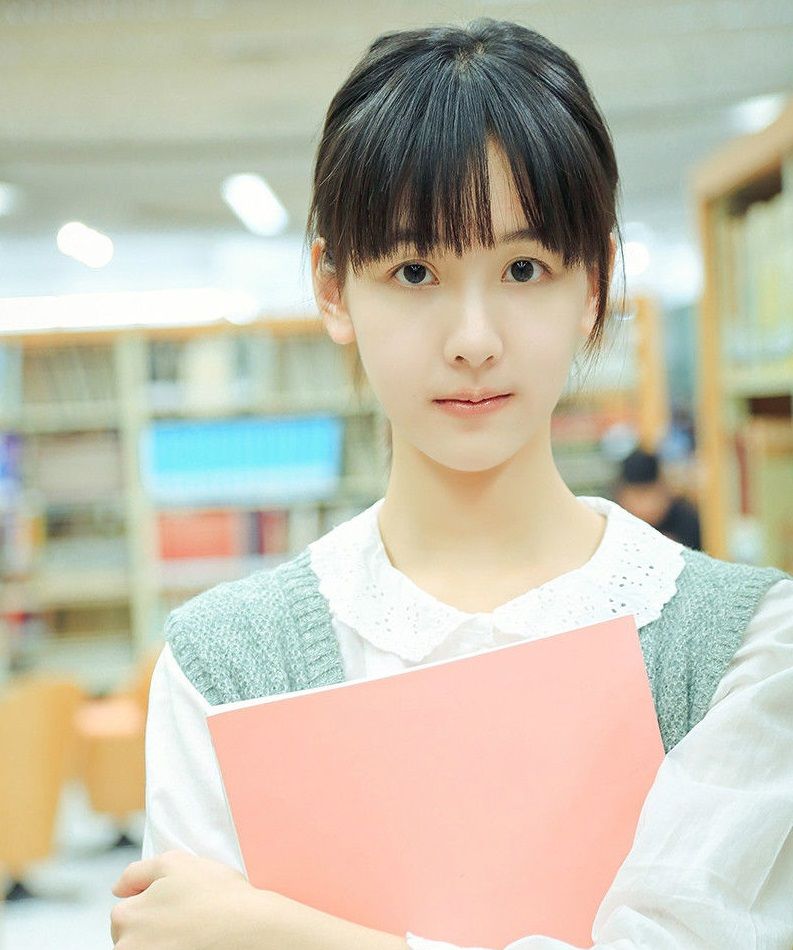 新澳门与香港2025全年正版免费资料公开全面释义、专家解析解释与落实_: 深度剖析的重要议题，你是否应该更关注？